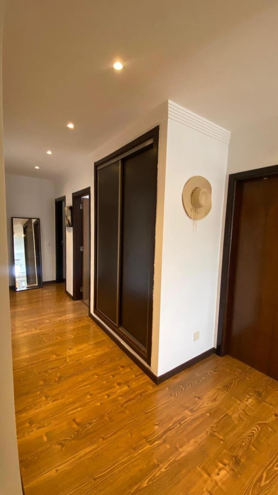 Rooms In Faro Close To Airport Exterior photo