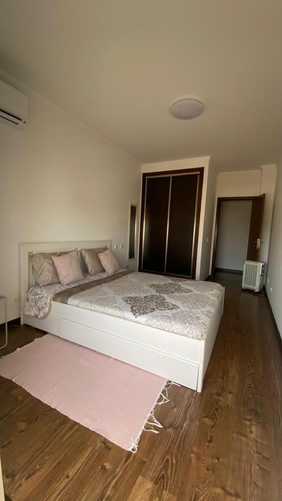 Rooms In Faro Close To Airport Exterior photo